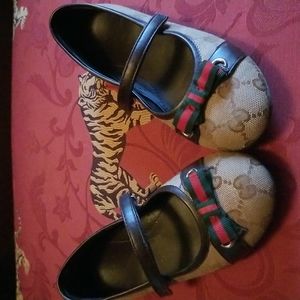 GIRLS GG SUPREME BROWN BALLET FLATS...Size - US (12.5); EU (30)